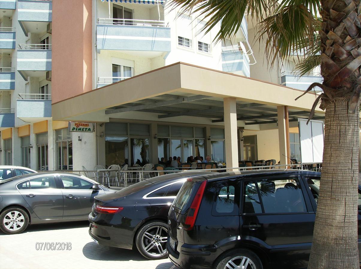 Amras House Hotel Durrës Buitenkant foto